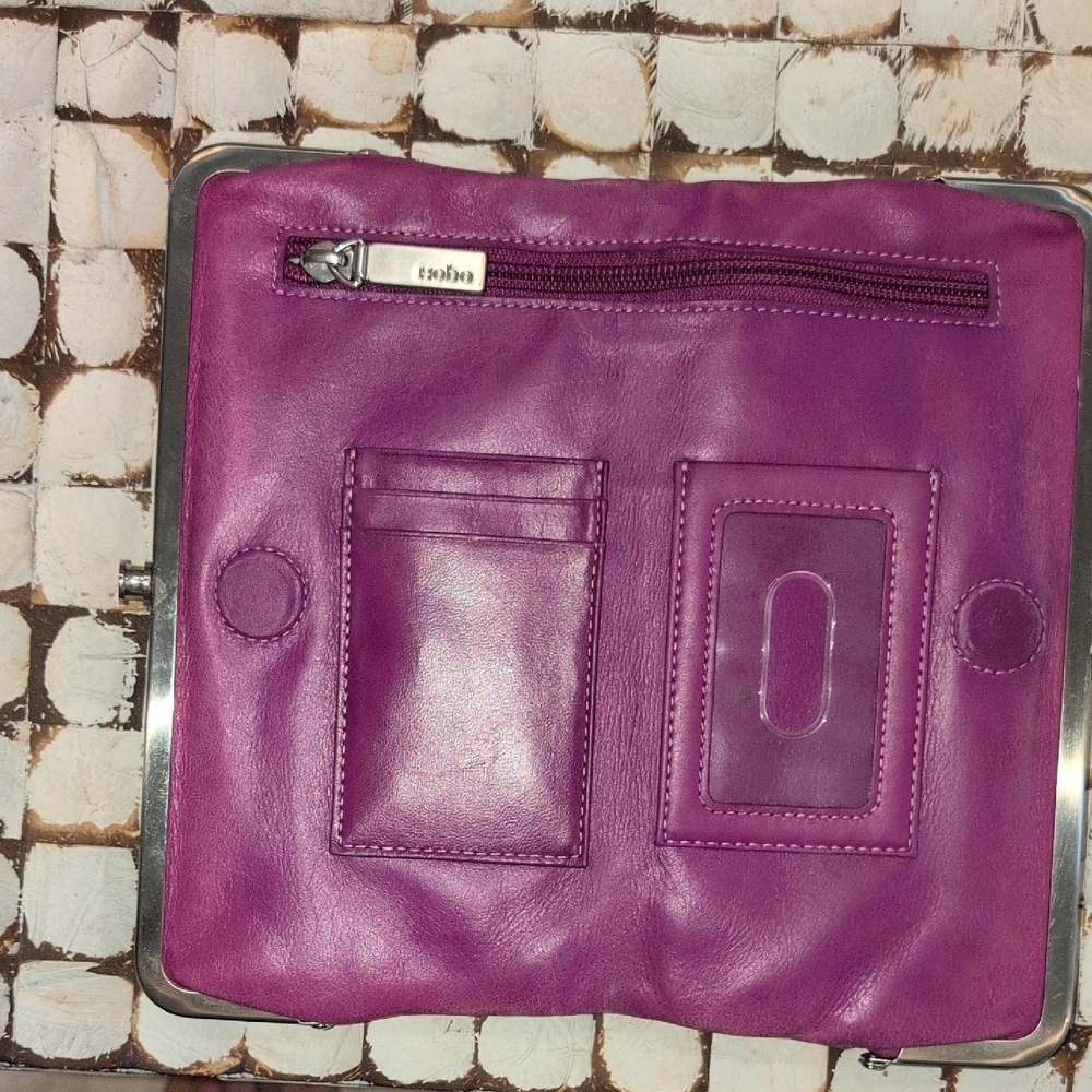 HOBO Magenta (Purple) Perforated Leather Kiss-Lock Clutch Or Wallet - Picture 3 of 14